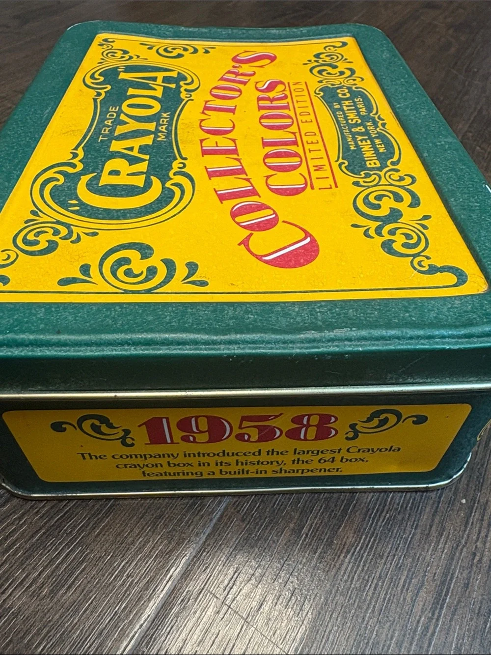 Crayola Collector's Colors Limited Edition Collectible Advertising Tin 1990